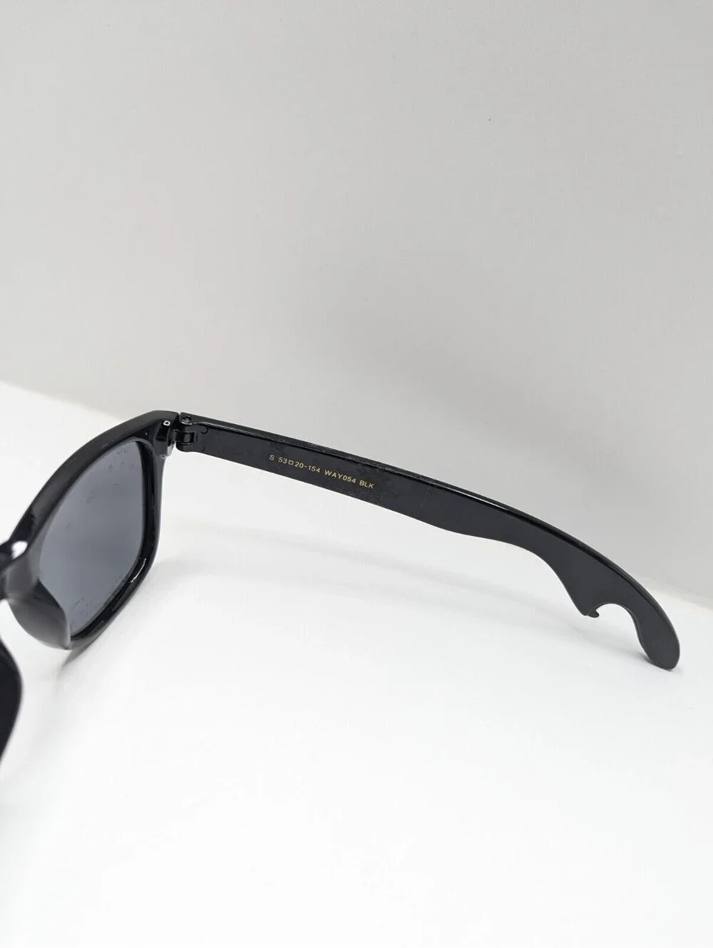 Wear Me Pro Sunglasses DALE WAY054 Size: 53-20-154 Black Frames Classic Style